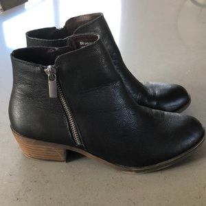 Women’s Kensie Black Ankle Booties